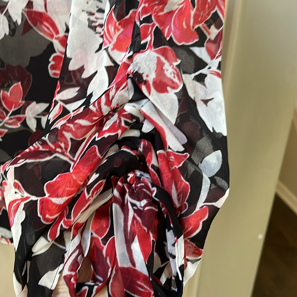 White House Black Market floral print Blouse, 10 petite - Picture 3 of 6